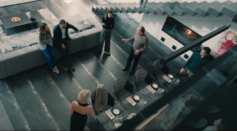 Момент из трейлера сериала Золотое дно